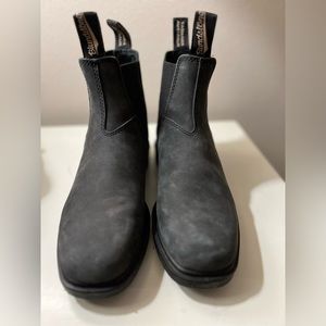 Blundstone womens dress series Chelsea boot, Rustic black, BL062